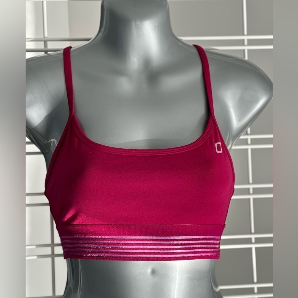 Lorna Jane sports bra size XS, burgundy, criss cross back, adjustable straps